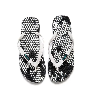 כפכפי מסאז' באמפרס /  שחור בוטיק לבן