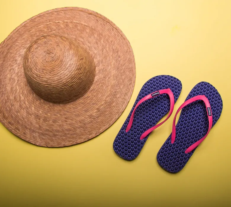 כפכפי באמפרס לנשים ונוער